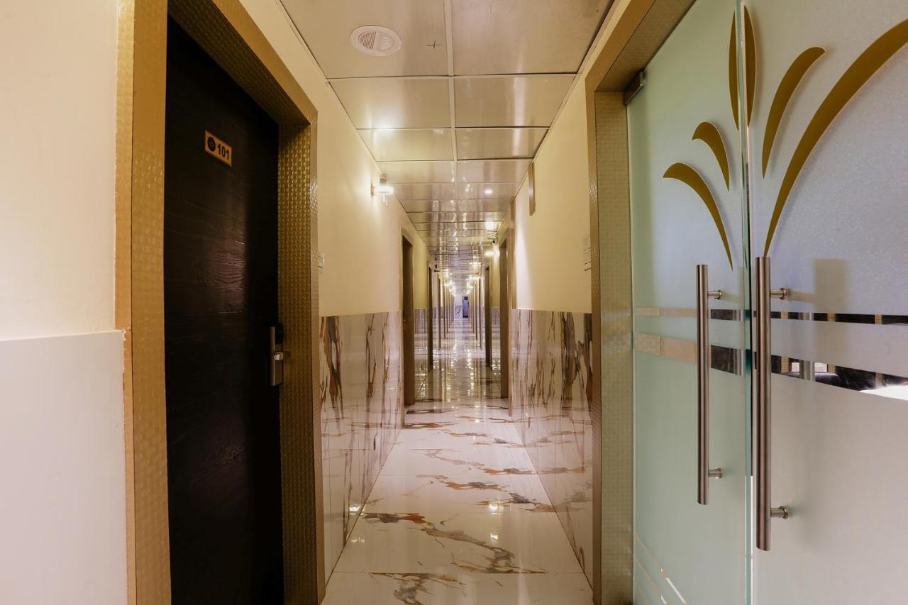 Fabhotel Prime Land - Nr Bkc Bombaim Exterior foto